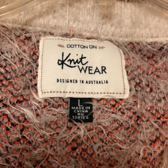 *Cotton-On*  cropped sweater- too cute- polar bear 🐻‍❄️ look- with plaid  🛍 - Picture 4 of 5